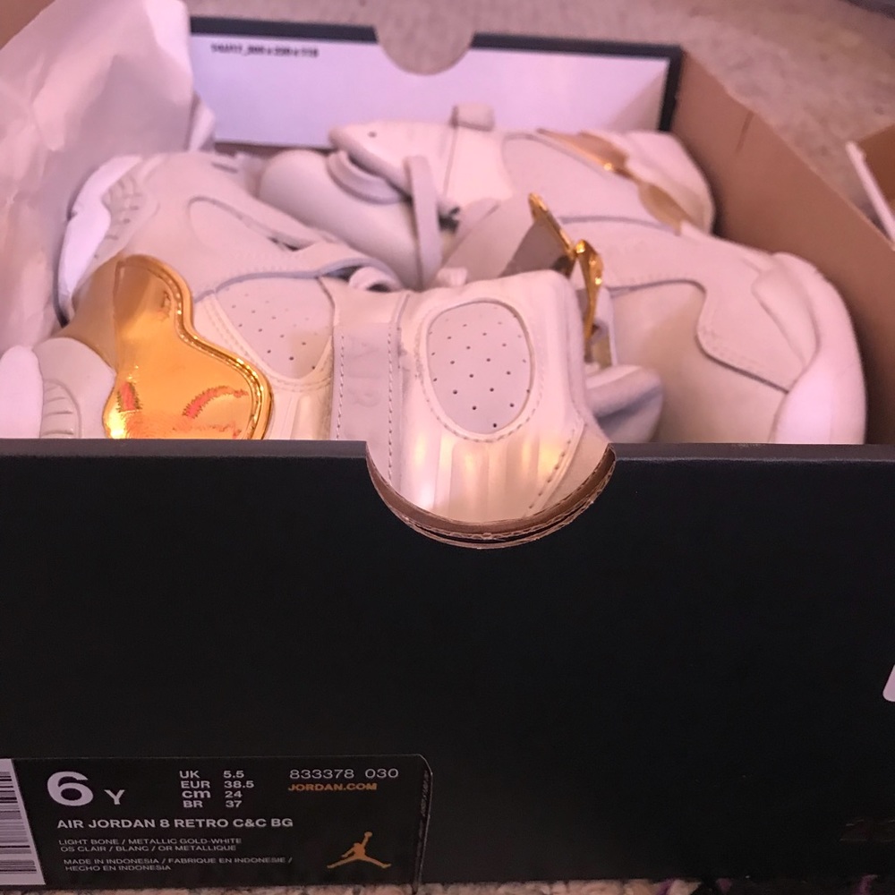 Air Jordan 8 Retro - Picture 3 of 4